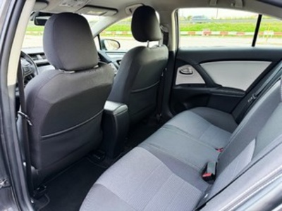 Toyota Avensis 140 Advance 108 kW (147 CV) Toyota Avensis 140 Advance 108 kW (147 CV)