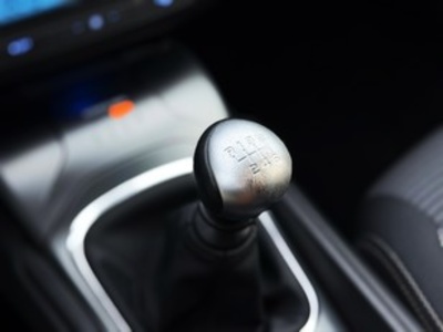 Toyota Avensis 140 Advance 108 kW (147 CV) Toyota Avensis 140 Advance 108 kW (147 CV)