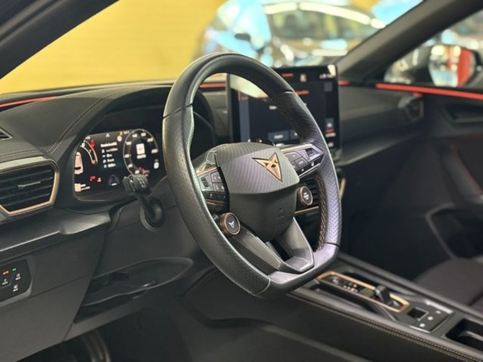 CUPRALeon Sportstourer 1.5 eTSI DSG 110 kW (150 CV) Vehículo usado en Barcelona - 18 CUPRALeon Sportstourer 1.5 eTSI DSG 110 kW (150 CV) Vehículo usado en Barcelona - 18