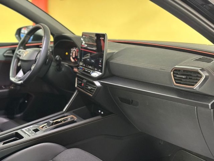 CUPRALeon Sportstourer 1.5 eTSI DSG 110 kW (150 CV) Vehículo usado en Barcelona - 20 CUPRALeon Sportstourer 1.5 eTSI DSG 110 kW (150 CV) Vehículo usado en Barcelona - 20