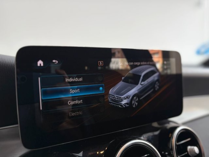 Mercedes-BenzGLC 300 de 4Matic 225 kW (306 CV) Vehículo usado en Barcelona - 39 Mercedes-BenzGLC 300 de 4Matic 225 kW (306 CV) Vehículo usado en Barcelona - 39