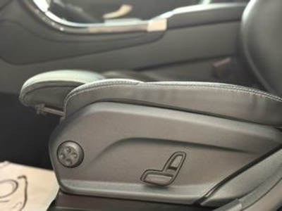 Mercedes-Benz GLC 300 de 4Matic 225 kW (306 CV) Mercedes-Benz GLC 300 de 4Matic 225 kW (306 CV)