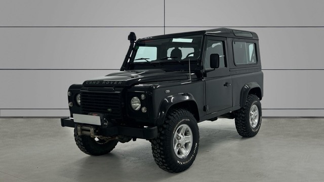 Land Rover Defender 90 SW SE 90 kW (122 CV)