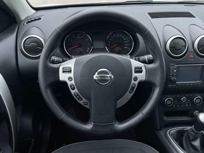 NissanQashqai+2 2.0 Tekna Sport 4X2 18`` 7 Plazas 103 kW (140 CV) Vehículo usado en Barcelona - 16 NissanQashqai+2 2.0 Tekna Sport 4X2 18`` 7 Plazas 103 kW (140 CV) Vehículo usado en Barcelona - 16