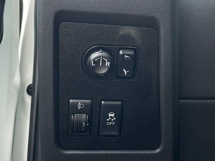 NissanQashqai+2 2.0 Tekna Sport 4X2 18`` 7 Plazas 103 kW (140 CV) Vehículo usado en Barcelona - 23 NissanQashqai+2 2.0 Tekna Sport 4X2 18`` 7 Plazas 103 kW (140 CV) Vehículo usado en Barcelona - 23