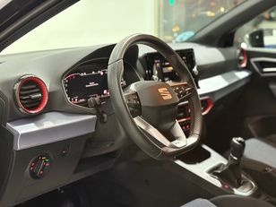 SEAT Ibiza 1.0 TSI S&S FR XS 85 kW (115 CV) SEAT Ibiza 1.0 TSI S&S FR XS 85 kW (115 CV)