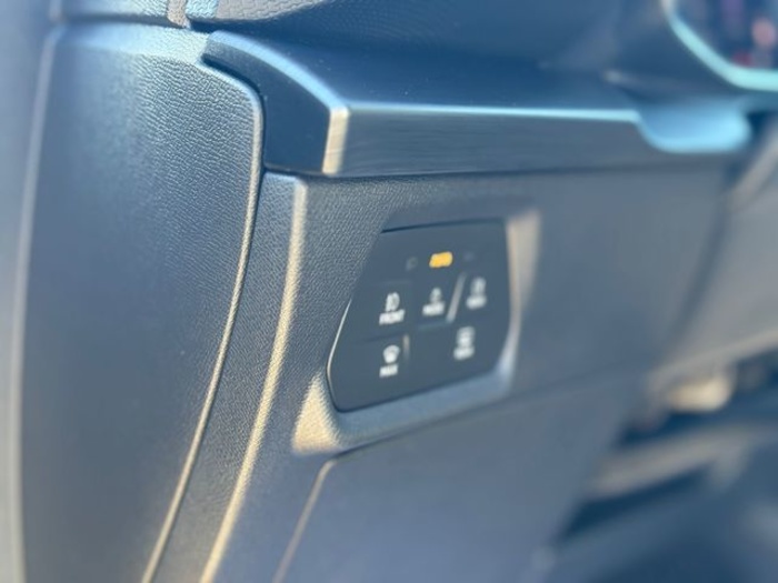 CUPRALeón 1.5 eTSI DSG 110 kW (150 CV) Vehículo usado en Barcelona - 13 CUPRALeón 1.5 eTSI DSG 110 kW (150 CV) Vehículo usado en Barcelona - 13