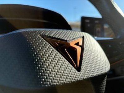 CUPRA León 1.5 eTSI DSG 110 kW (150 CV) CUPRA León 1.5 eTSI DSG 110 kW (150 CV)