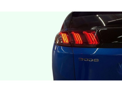 Peugeot 3008 BlueHDI 130 S&S Allure EAT8 96 kW (130 CV) Peugeot 3008 BlueHDI 130 S&S Allure EAT8 96 kW (130 CV)