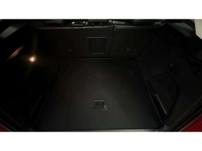 Peugeot 3008 PureTech 130 S&S Active 96 kW (130 CV) Peugeot 3008 PureTech 130 S&S Active 96 kW (130 CV)