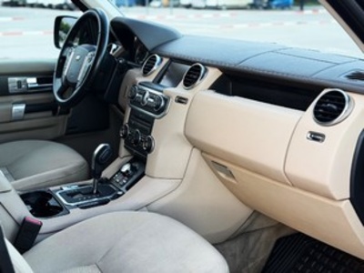 Land Rover Discovery 3.0 TDV6 SE 180 kW (245 CV) Land Rover Discovery 3.0 TDV6 SE 180 kW (245 CV)