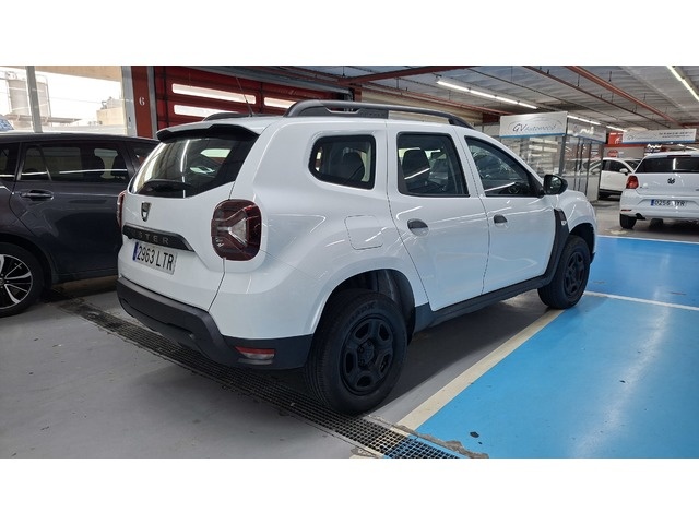 DaciaDuster Comfort Blue dCi 85 kW (115 CV) 4X2 Vehículo usado en Barcelona - 8