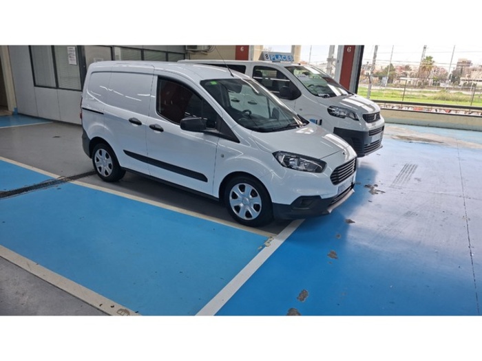FordTransit Connect Furgon 1.5 TDCi Ambiente 200 L1 55 kW (75 CV) Vehículo usado en Barcelona - 3 FordTransit Connect Furgon 1.5 TDCi Ambiente 200 L1 55 kW (75 CV) Vehículo usado en Barcelona - 3