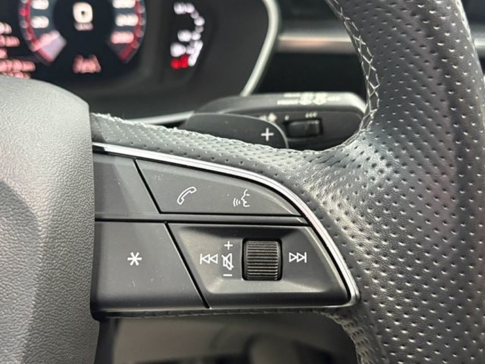 AudiQ3 Sportback S line 35 TDI 110 kW (150 CV) S tronic Vehículo usado en Barcelona - 28 AudiQ3 Sportback S line 35 TDI 110 kW (150 CV) S tronic Vehículo usado en Barcelona - 28