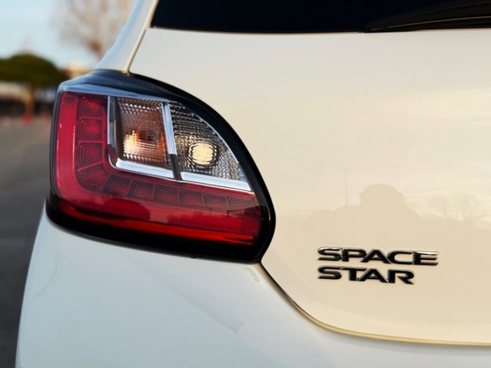 MitsubishiSpace Star 120 MPI Kaiteki 52 kW (71 CV) Vehículo usado en Barcelona - 13 MitsubishiSpace Star 120 MPI Kaiteki 52 kW (71 CV) Vehículo usado en Barcelona - 13