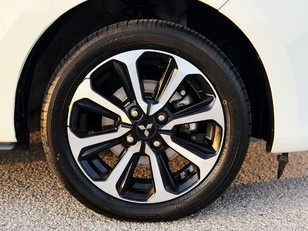 Mitsubishi Space Star 120 MPI Kaiteki 52 kW (71 CV)