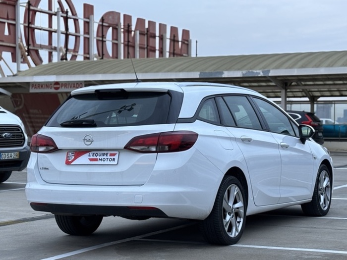 OpelAstra Sports Tourer 1.5 D GS Line 77 kW (105 CV) Vehículo usado en Barcelona - 9 OpelAstra Sports Tourer 1.5 D GS Line 77 kW (105 CV) Vehículo usado en Barcelona - 9