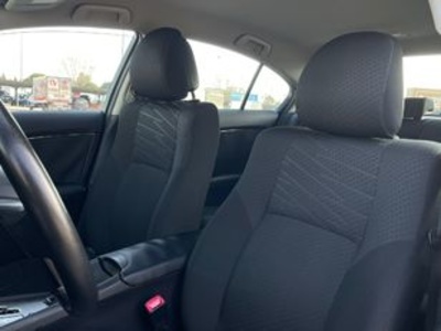 Toyota Avensis 1.8 VVT-I Sol Auto 95 kW (129 CV) Toyota Avensis 1.8 VVT-I Sol Auto 95 kW (129 CV)