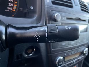 Toyota Avensis 1.8 VVT-I Sol Auto 95 kW (129 CV)