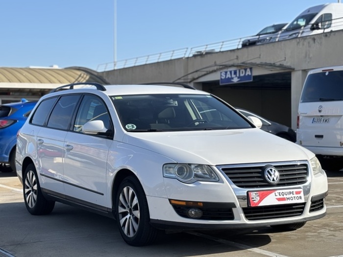 VolkswagenPassat Variant Advance Plus 2.0 TDI DPF 81 kW (110 CV) Vehículo usado en Barcelona - 8 VolkswagenPassat Variant Advance Plus 2.0 TDI DPF 81 kW (110 CV) Vehículo usado en Barcelona - 8