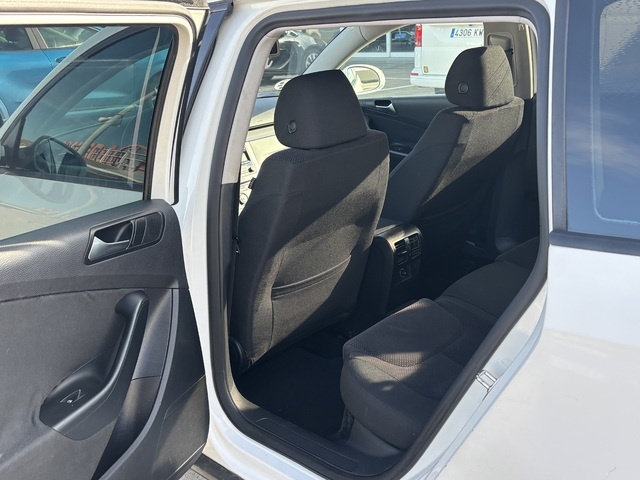 VolkswagenPassat Variant Advance Plus 2.0 TDI DPF 81 kW (110 CV) Vehículo usado en Barcelona - 14