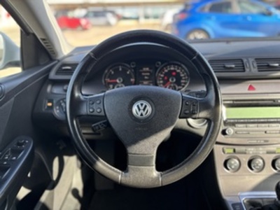 Volkswagen Passat Variant Advance Plus 2.0 TDI DPF 81 kW (110 CV) Volkswagen Passat Variant Advance Plus 2.0 TDI DPF 81 kW (110 CV)