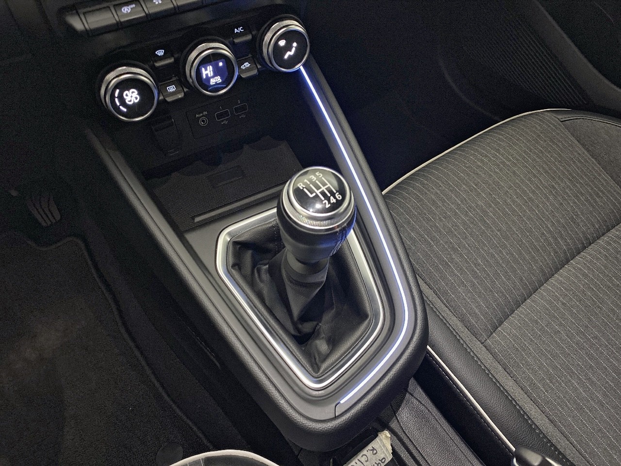 Renault Clio Zen TCe 66 kW (90 CV) - 7