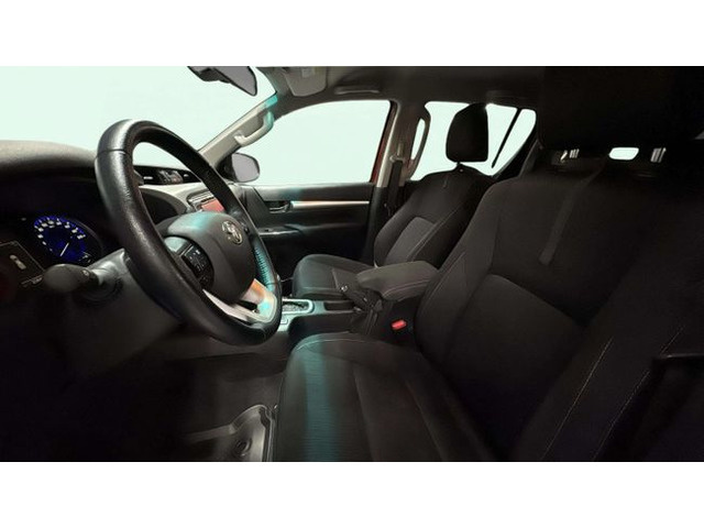 ToyotaHilux 2.4 D-4D Doble Cabina VX A/T 110 kW (150 CV) Vehículo usado en Barcelona - 11