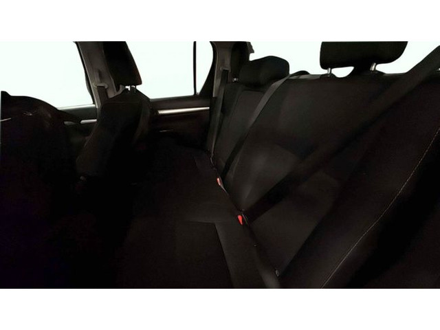 ToyotaHilux 2.4 D-4D Doble Cabina VX A/T 110 kW (150 CV) Vehículo usado en Barcelona - 12