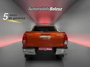 Toyota Hilux 2.4 D-4D Doble Cabina VX A/T 110 kW (150 CV)