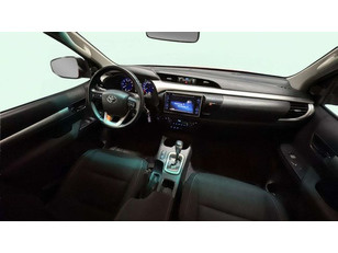 Toyota Hilux 2.4 D-4D Doble Cabina VX A/T 110 kW (150 CV)