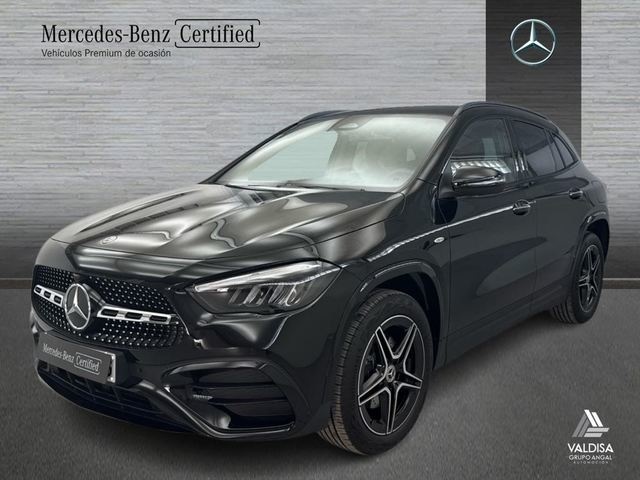 Mercedes-BenzGLA 250 e con tecnología híbrida EQ 160 kW (218 CV)