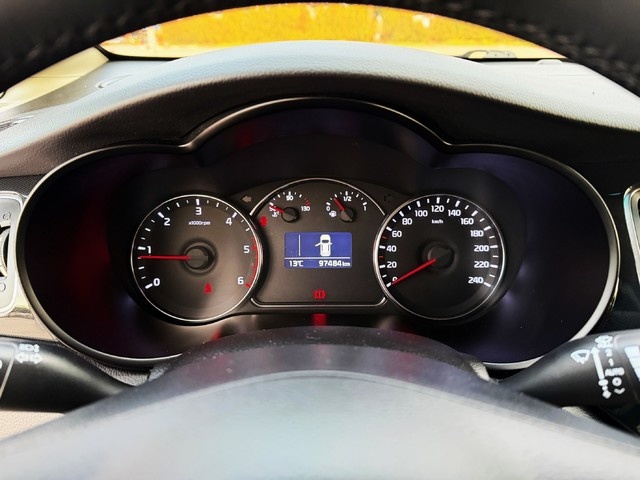 KiaCarens 1.7 CRDi VGT Concept Eco-Dynam 85 kW (115 CV) Vehículo usado en Barcelona - 17