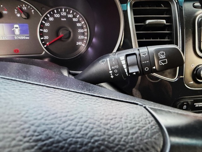 KiaCarens 1.7 CRDi VGT Concept Eco-Dynam 85 kW (115 CV) Vehículo usado en Barcelona - 18 KiaCarens 1.7 CRDi VGT Concept Eco-Dynam 85 kW (115 CV) Vehículo usado en Barcelona - 18