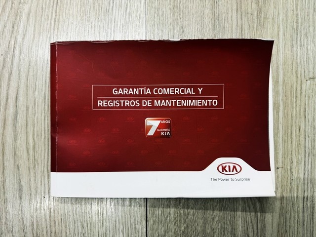 KiaCarens 1.7 CRDi VGT Concept Eco-Dynam 85 kW (115 CV) Vehículo usado en Barcelona - 28