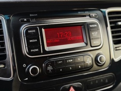 Kia Carens 1.7 CRDi VGT Concept Eco-Dynam 85 kW (115 CV) Kia Carens 1.7 CRDi VGT Concept Eco-Dynam 85 kW (115 CV)