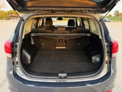 Kia Carens 1.7 CRDi VGT Concept Eco-Dynam 85 kW (115 CV) Kia Carens 1.7 CRDi VGT Concept Eco-Dynam 85 kW (115 CV)