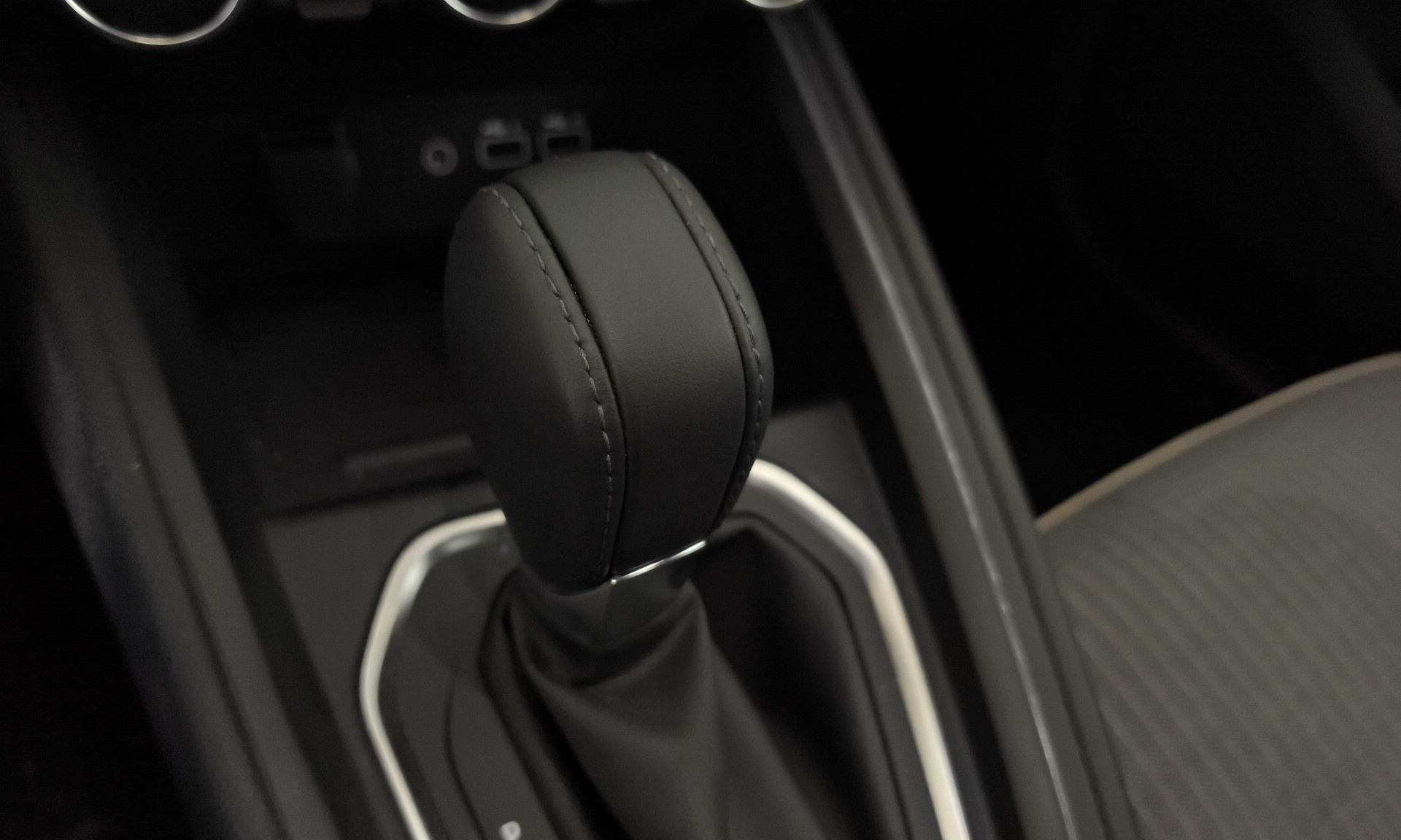 Renault Clio Techno E-Tech full Híbrido 105 kW (143 CV) - 24