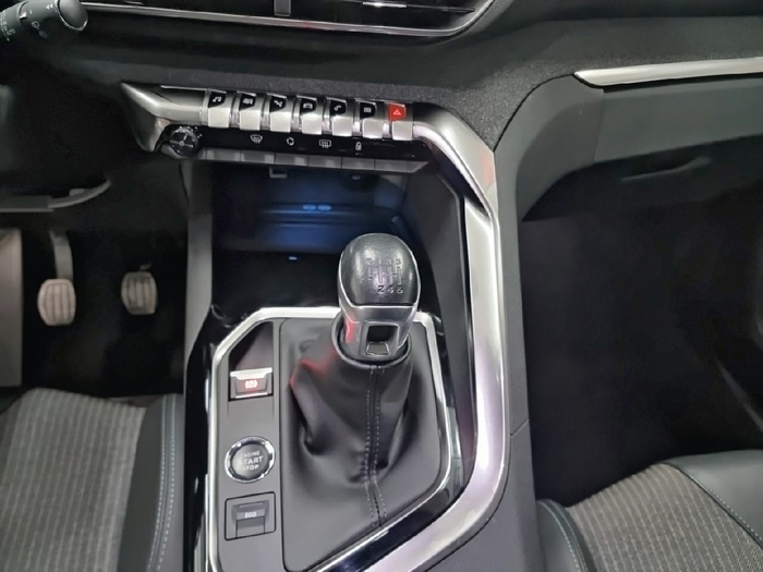 Peugeot 5008 BlueHDi 130 S&S Allure Pack 96 kW (130 CV) - 7 Peugeot 5008 BlueHDi 130 S&S Allure Pack 96 kW (130 CV) - 7