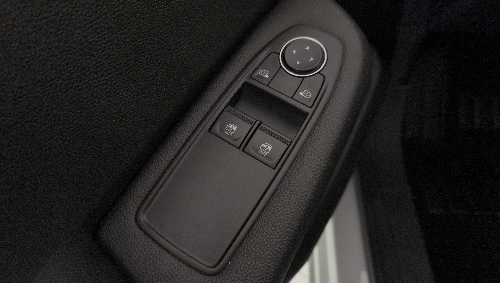 Renault Clio Intens TCe 66 kW (90 CV) - 21