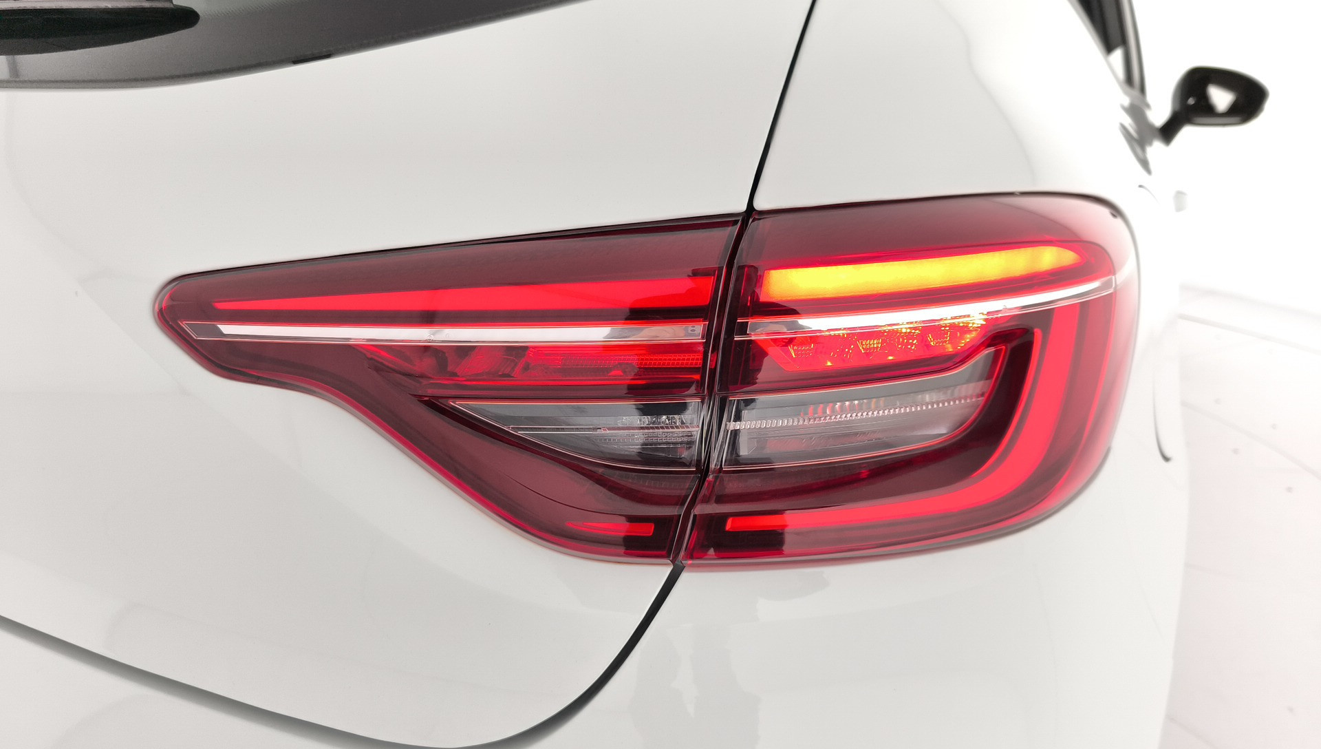 Renault Clio Intens TCe 66 kW (90 CV) - 23