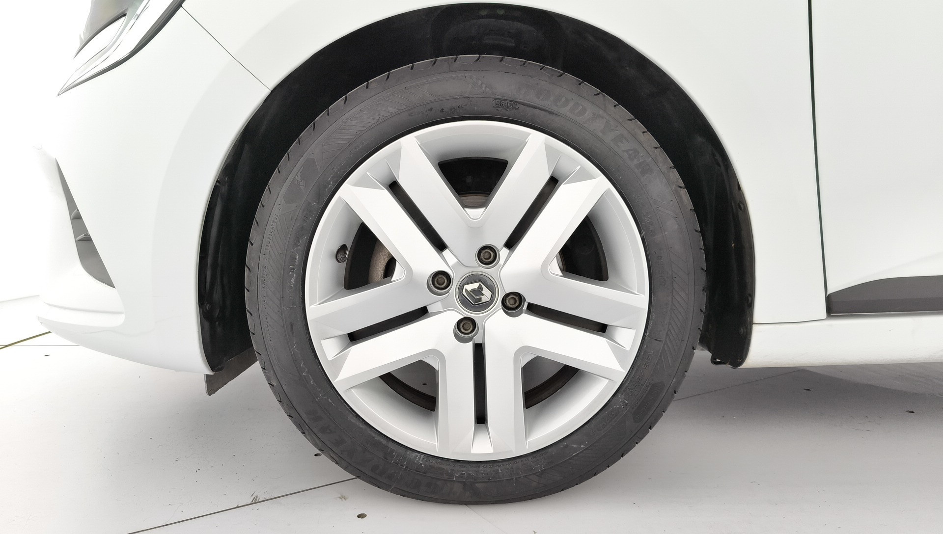 Renault Clio Intens TCe 66 kW (90 CV) - 25