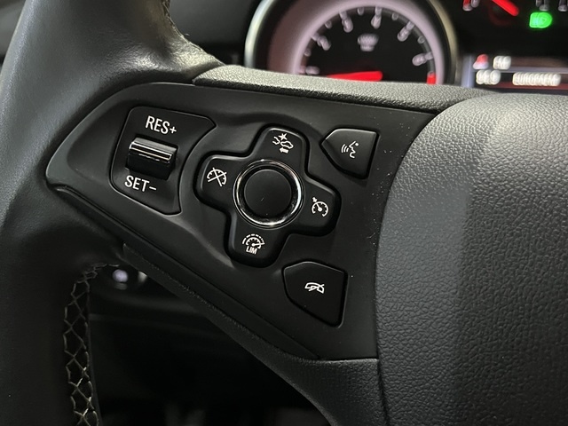 OpelAstra 1.4 Turbo S&S Dynamic 92 kW (125 CV) Vehículo usado en Barcelona - 18