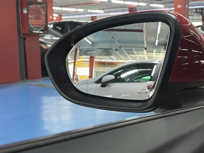 OpelAstra 1.4 Turbo S&S Dynamic 92 kW (125 CV) Vehículo usado en Barcelona - 29 OpelAstra 1.4 Turbo S&S Dynamic 92 kW (125 CV) Vehículo usado en Barcelona - 29