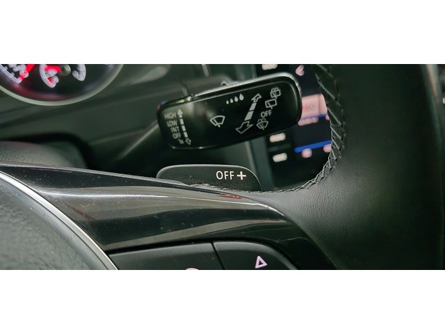 VolkswagenGolf Advance 1.4 TSI 92 kW (125 CV) DSG Vehículo usado en Barcelona - 24