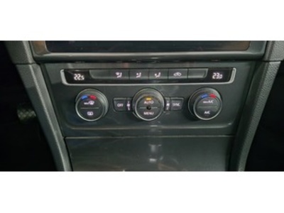 Volkswagen Golf Advance 1.4 TSI 92 kW (125 CV) DSG Volkswagen Golf Advance 1.4 TSI 92 kW (125 CV) DSG