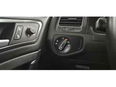 Volkswagen Golf Advance 1.4 TSI 92 kW (125 CV) DSG Volkswagen Golf Advance 1.4 TSI 92 kW (125 CV) DSG