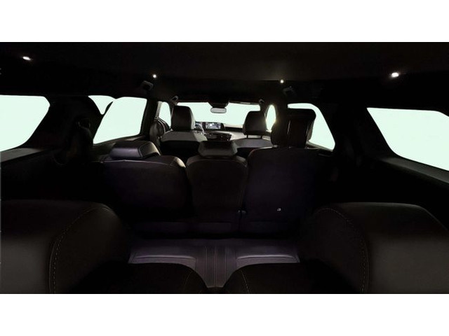 Peugeot5008 Hybrid 1.2 Allure eDCS6 100 kW (136 CV) Vehículo usado en Barcelona - 10