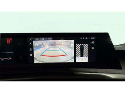 Peugeot 5008 Hybrid 1.2 Allure eDCS6 100 kW (136 CV) Peugeot 5008 Hybrid 1.2 Allure eDCS6 100 kW (136 CV)