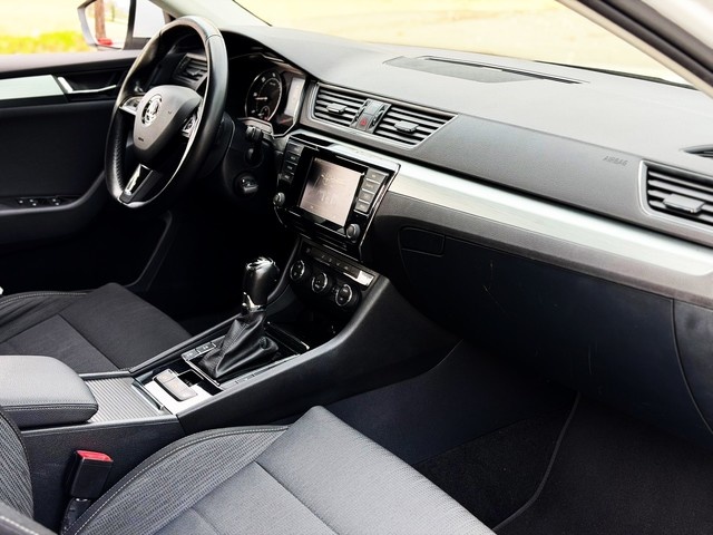 SkodaSuperb Combi 2.0 TDI Style DSG 110 kW (150 CV) Vehículo usado en Barcelona - 27